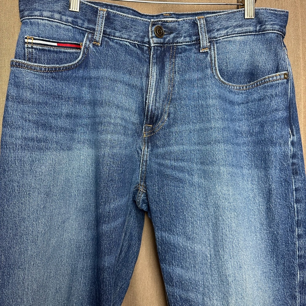 Tommy Hilfiger Jeans‎ Mens Relaxed Fit Tommy Jeans Size 33x30 Medium Wash Pants - Picture 4 of 15